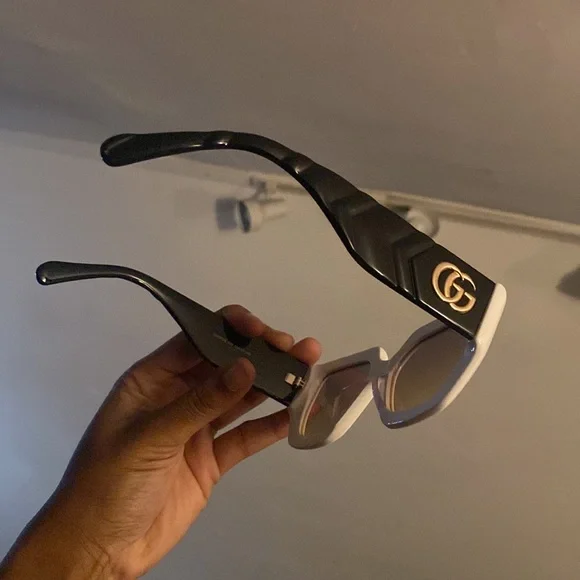 2022 Gucci Glasses - Picture 5 of 5